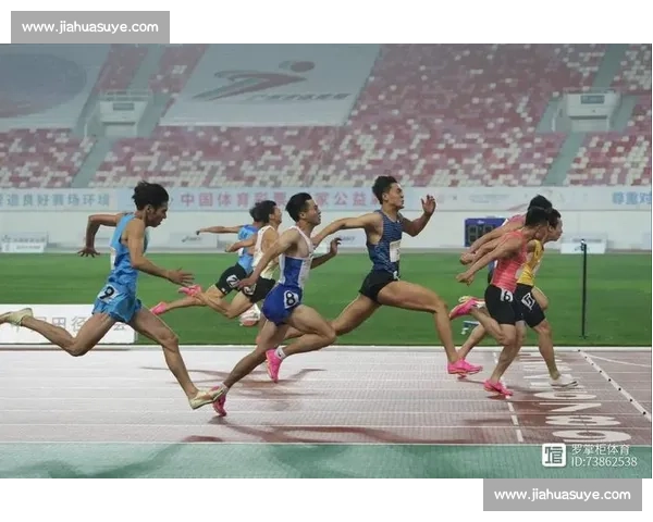 10 秒 46 破纪录!16 岁吴昊霖:百米后程狂飙太震撼 10 秒 46 破纪录!16 岁吴昊霖:百米后程狂飙太震撼